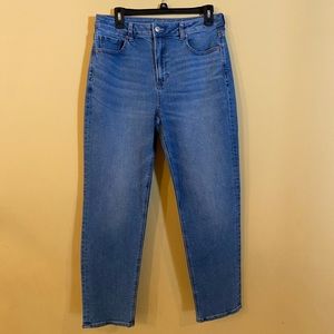 American Eagle Mom Jeans